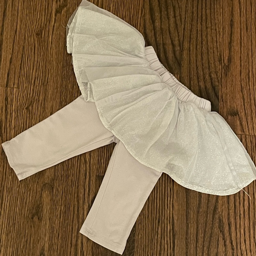 Like New 12-18 Month Baby Pants With Skirt